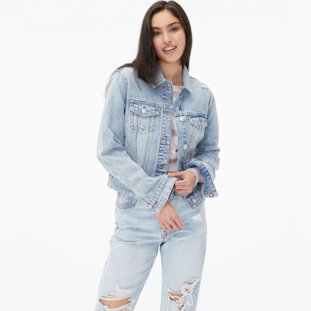 AÈROPOSTALE  Women’s Light Wash Denim Jacket